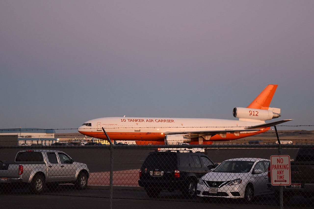 DC-10 Air Tanker