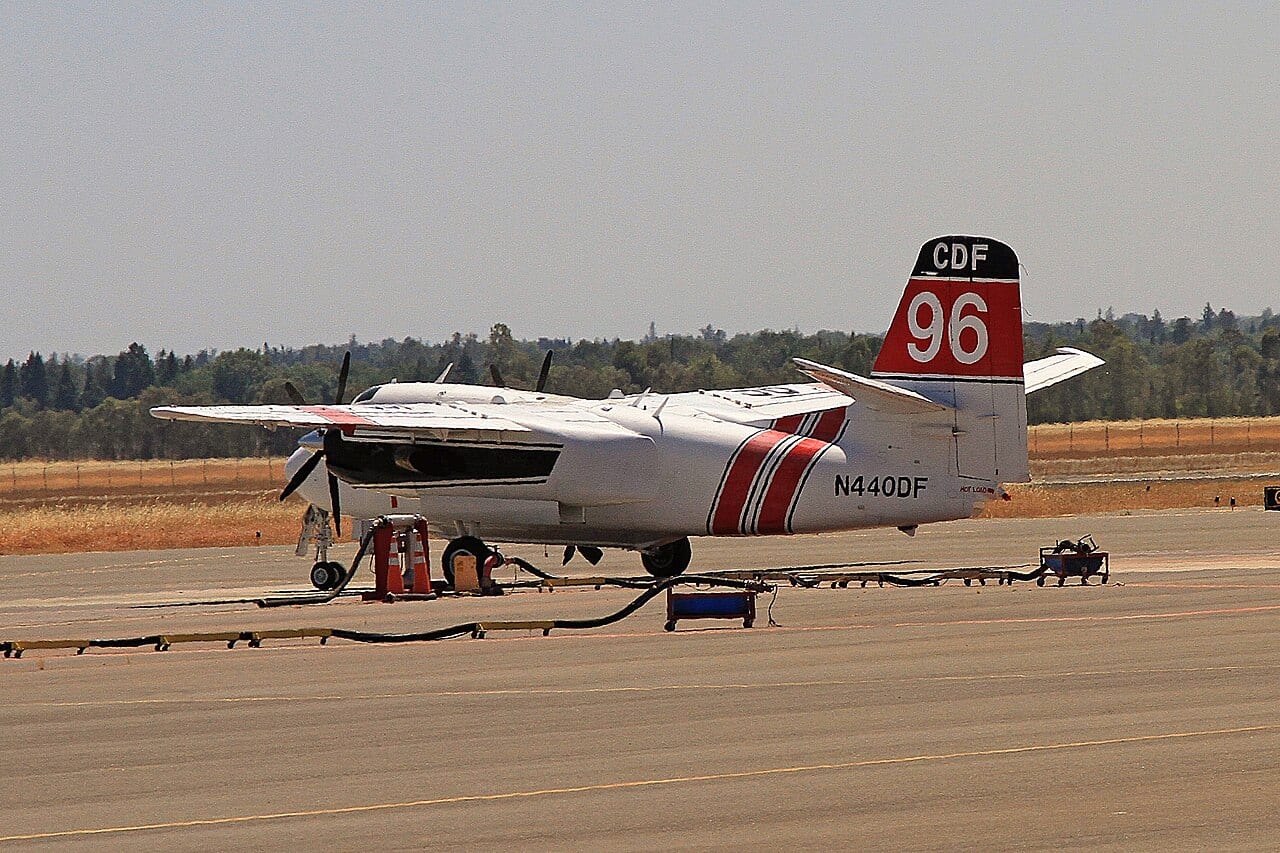 Photograph of N440DF